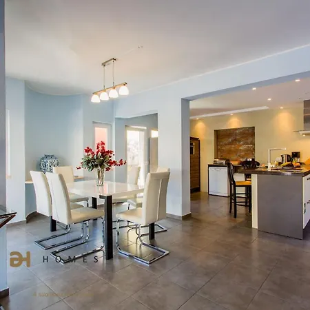 Oriente - Greice Homes Villa