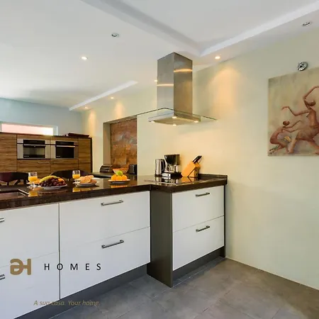 Villa Oriente - Greice Homes *